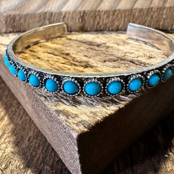 Southwestern Boho Vintage Turquoise Cowgirl Open Bangle with Gift Box - Picture 6 of 10
